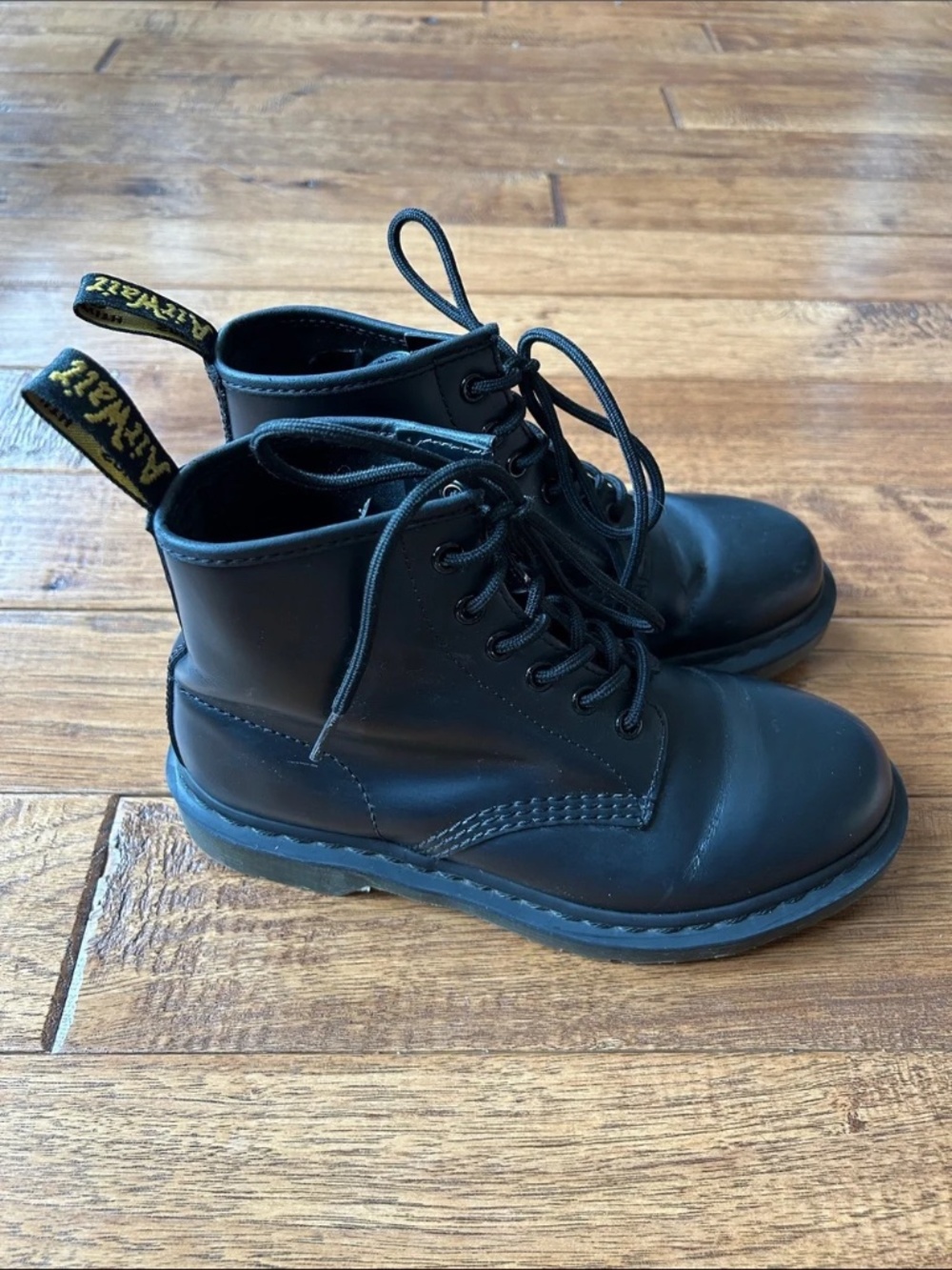 Dr. Martens Docs 101 Smooth Leather Ankle Boots Lace Up Black Womens Size 7